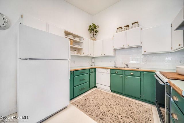 16348 N Westwood DR, Rathdrum, ID 83858