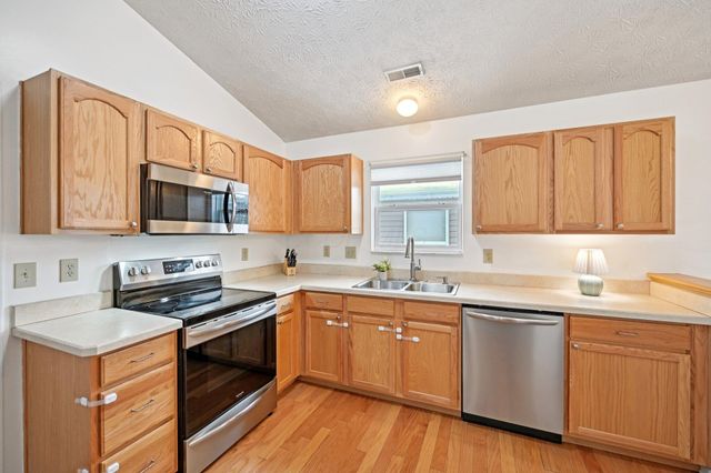 2160 Balais Court, Grove City, OH 43123