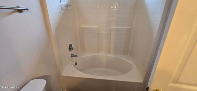 1705 Crawfords Pointe Drive, Greenville, NC 27834
