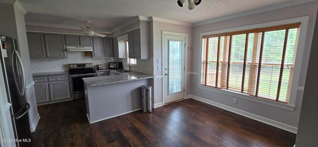 1705 Crawfords Pointe Drive, Greenville, NC 27834
