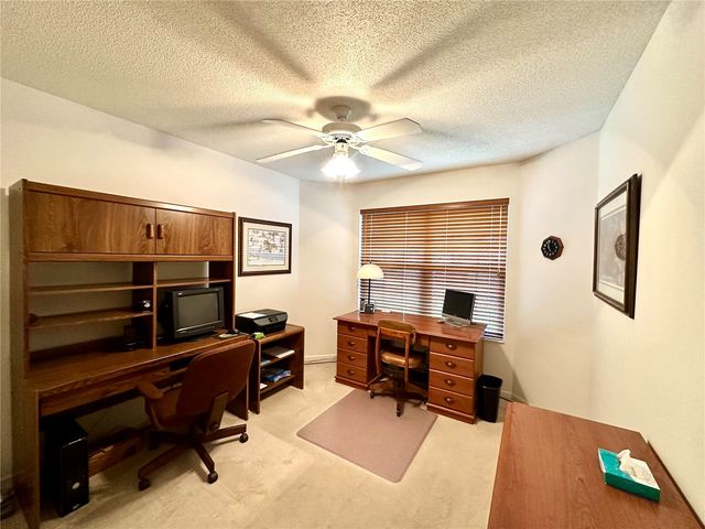 6720 Waterview Drive SW, Cedar Rapids, IA 52404