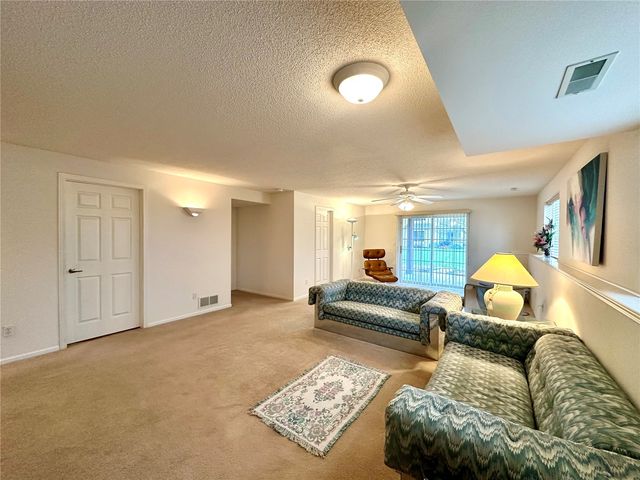 6720 Waterview Drive SW, Cedar Rapids, IA 52404