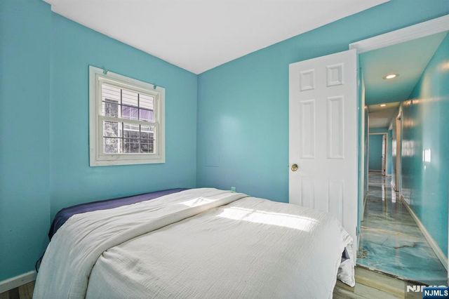 21 Helen, Moonachie, NJ 07074