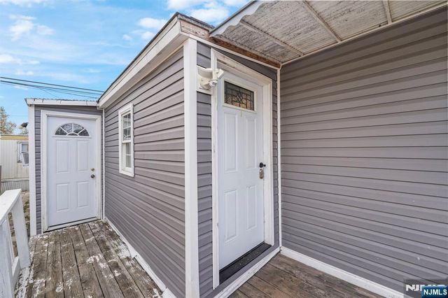 21 Helen, Moonachie, NJ 07074