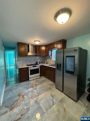 21 Helen, Moonachie, NJ 07074