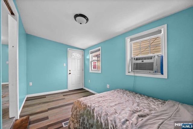 21 Helen, Moonachie, NJ 07074