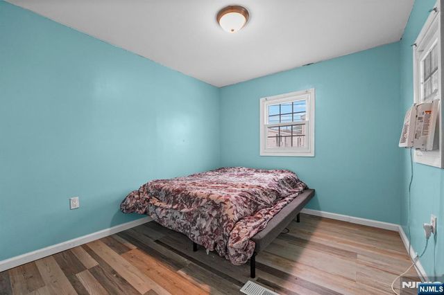 21 Helen, Moonachie, NJ 07074