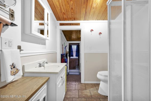 1521 CHARON Road, Jacksonville, FL 32205
