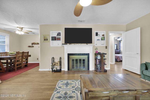 1521 CHARON Road, Jacksonville, FL 32205