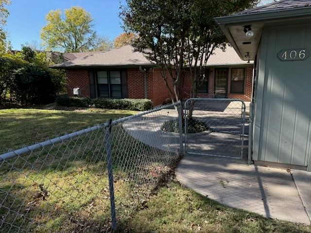 406 N Union, Whitesboro, TX 76273