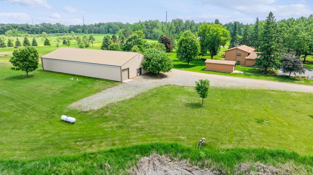 3922 County Road 136, Saint Cloud, MN 56301