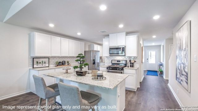 12017 Golden Quartz, San Antonio, TX 78245