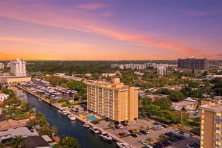 2000 NE 135th St PH, North Miami, FL 33181
