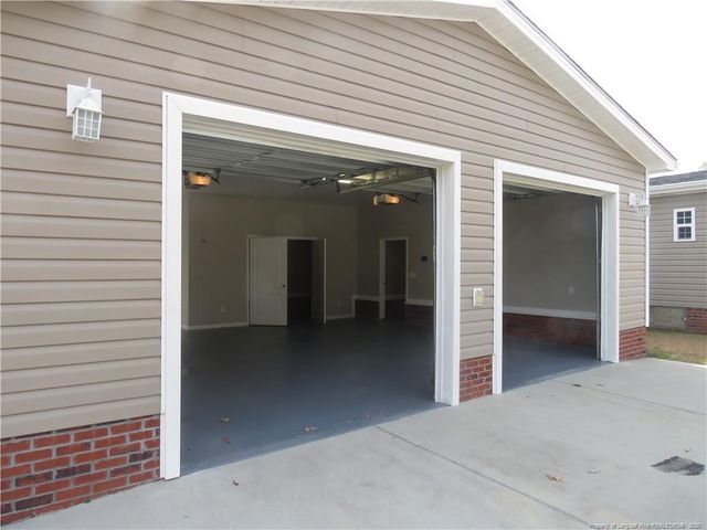 1184 Fisher Road, St. Pauls, NC 28384