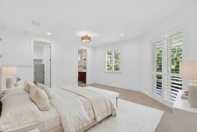 11199 SW 78th Ct, Pinecrest, FL 33156