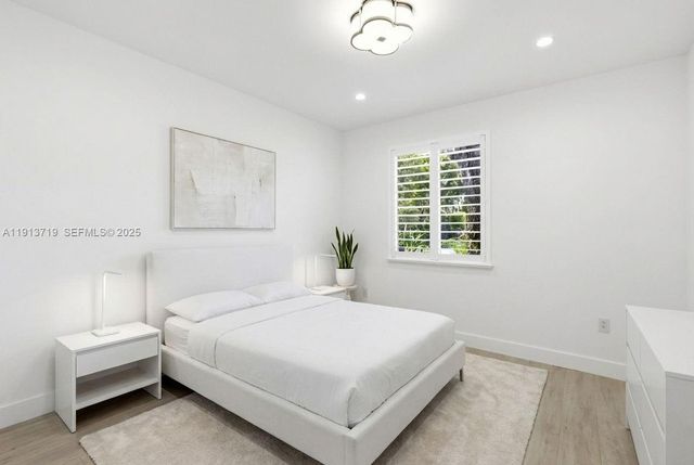 11199 SW 78th Ct, Pinecrest, FL 33156