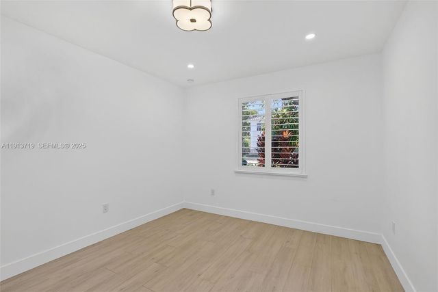 11199 SW 78th Ct, Pinecrest, FL 33156