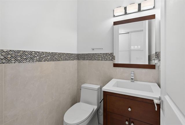 11199 SW 78th Ct, Pinecrest, FL 33156