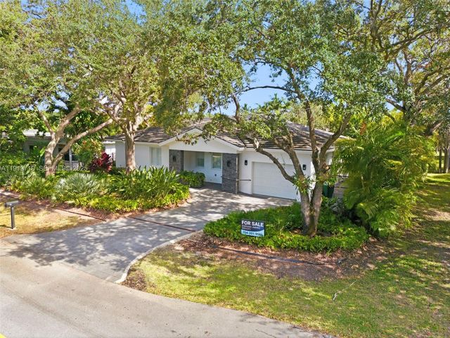 11199 SW 78th Ct, Pinecrest, FL 33156