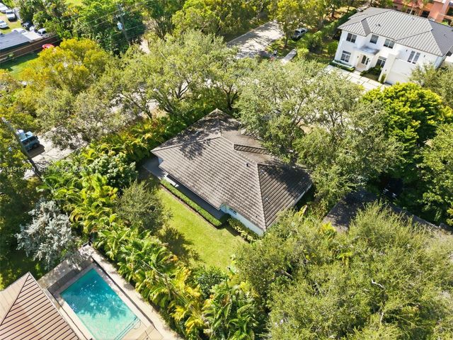 11199 SW 78th Ct, Pinecrest, FL 33156