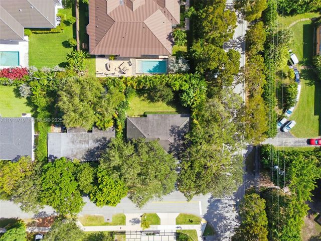 11199 SW 78th Ct, Pinecrest, FL 33156