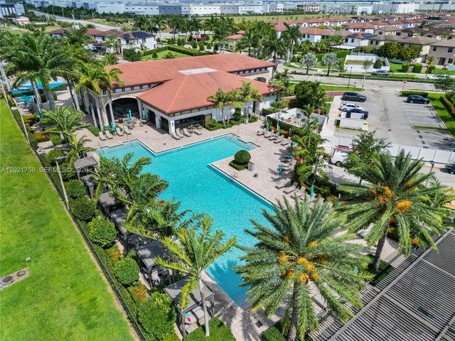 3382 W 104th Ter, Hialeah, FL 33018