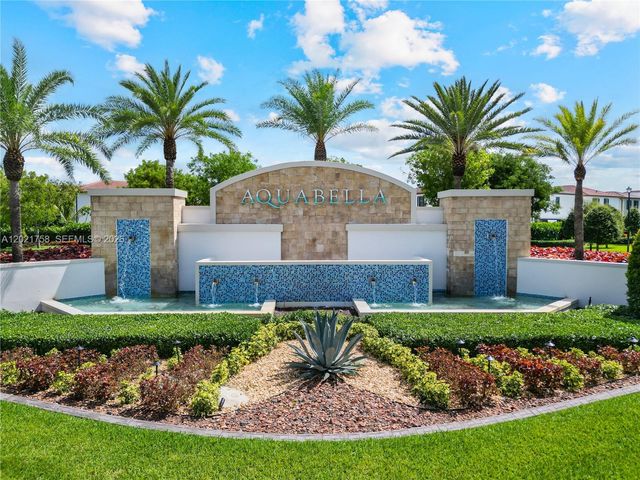 3382 W 104th Ter, Hialeah, FL 33018