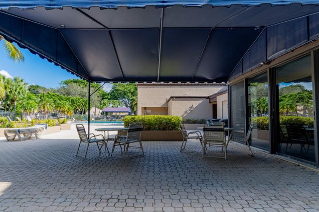 8689 Boca Glades Boulevard W B, Boca Raton, FL 33434