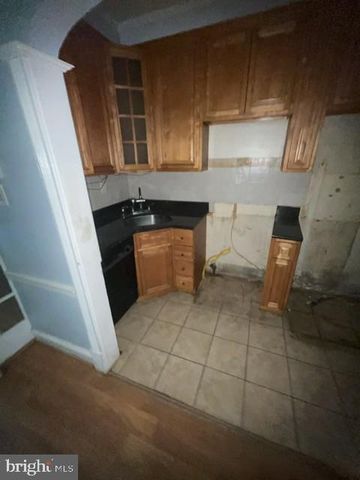 4828 E ROOSEVELT BLVD, Philadelphia, PA 19124