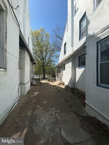 4828 E ROOSEVELT BLVD, Philadelphia, PA 19124