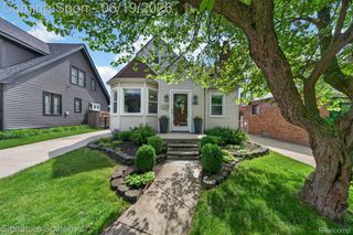 125 S Kenwood Avenue, Royal Oak, MI 48067