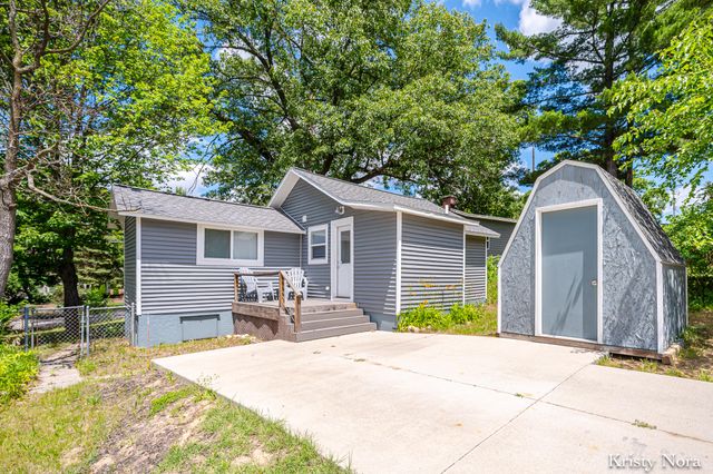 8683 Old Belding Road Ne, Cannon Twp, MI 49341