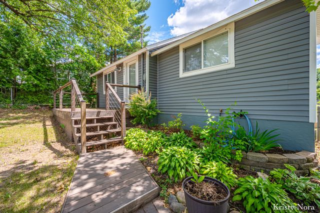 8683 Old Belding Road Ne, Cannon Twp, MI 49341