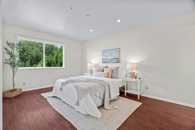 2430 Camden Court, Santa Cruz, CA 95065