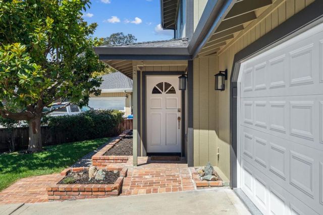 2430 Camden Court, Santa Cruz, CA 95065