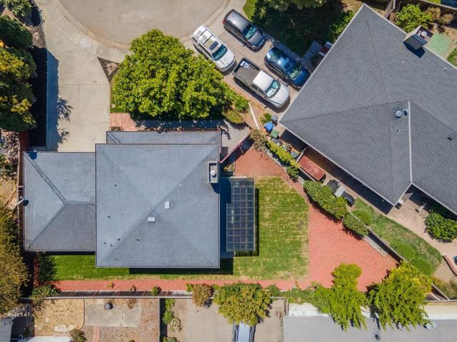 2430 Camden Court, Santa Cruz, CA 95065