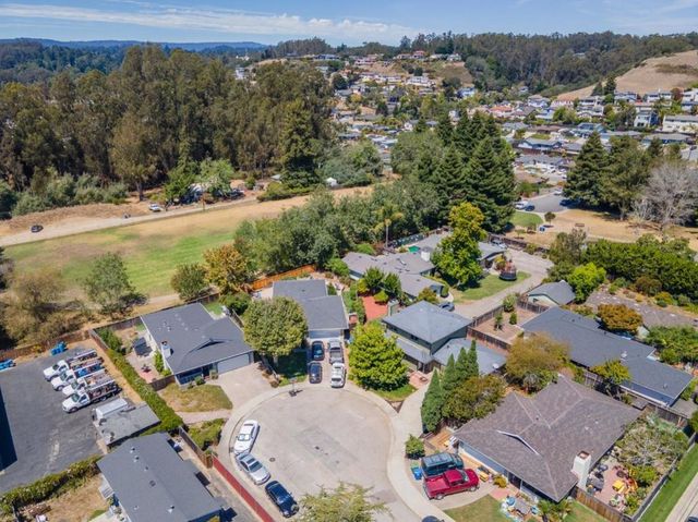 2430 Camden Court, Santa Cruz, CA 95065