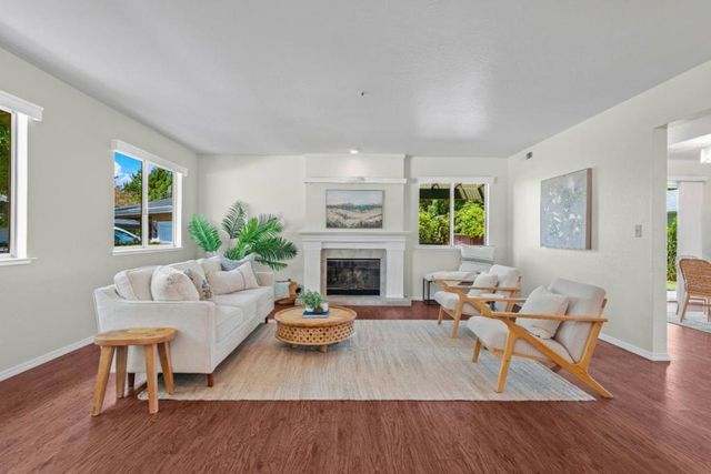 2430 Camden Court, Santa Cruz, CA 95065