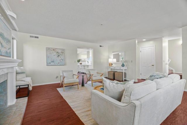 2430 Camden Court, Santa Cruz, CA 95065