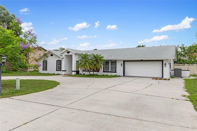 4407 LAKE TRUDY DRIVE, St Cloud, FL 34769