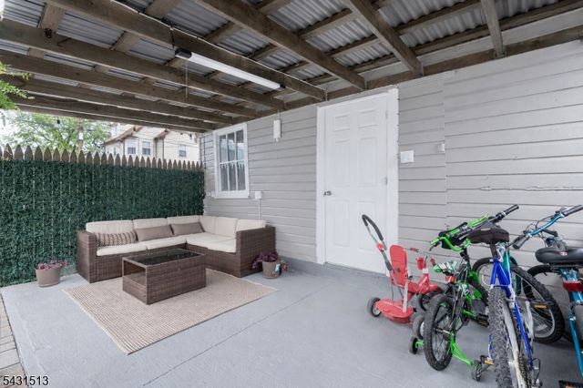 208 Greylock Pkwy, Belleville Twp., NJ 07109