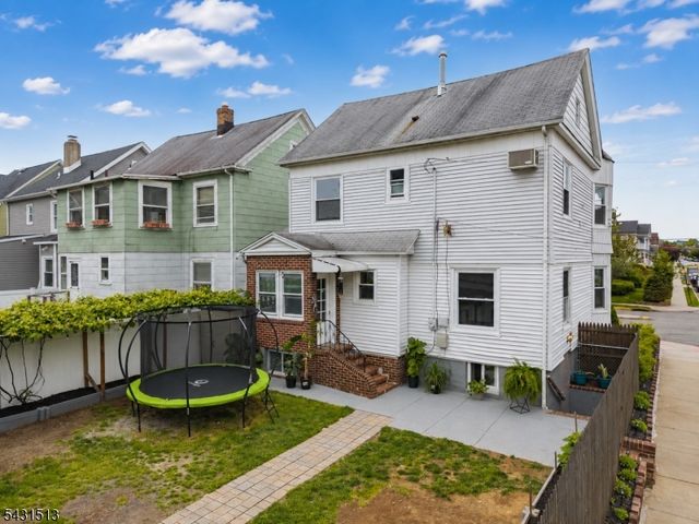208 Greylock Pkwy, Belleville Twp., NJ 07109