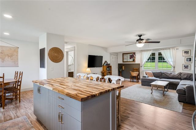 104 Owens Road, Pendleton, SC 29670