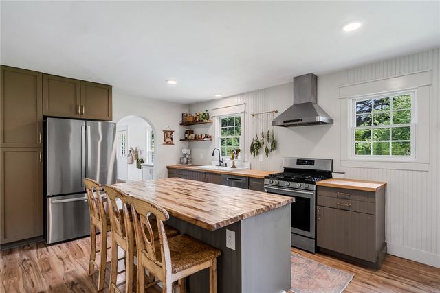 104 Owens Road, Pendleton, SC 29670