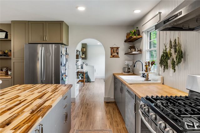 104 Owens Road, Pendleton, SC 29670