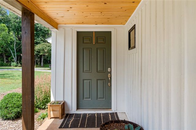 104 Owens Road, Pendleton, SC 29670