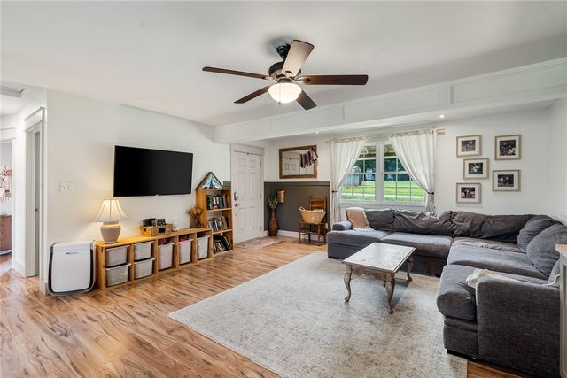 104 Owens Road, Pendleton, SC 29670