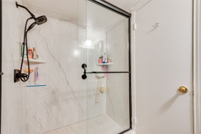 527 Towne House Lane, Richardson, TX 75081