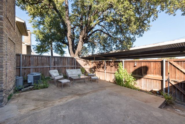 527 Towne House Lane, Richardson, TX 75081