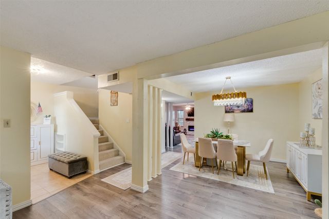 527 Towne House Lane, Richardson, TX 75081